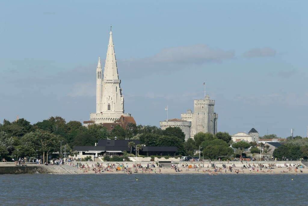 Vue Superbe Sur Tour De La Lanterne T2 Avec Terrasse Remparts 2 Apartment ลาโรแชล ภายนอก รูปภาพ