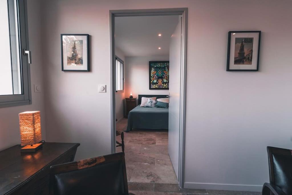 Vue Superbe Sur Tour De La Lanterne T2 Avec Terrasse Remparts 2 Apartment ลาโรแชล ภายนอก รูปภาพ