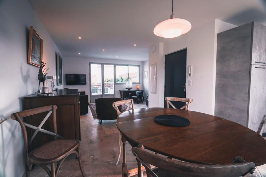 Vue Superbe Sur Tour De La Lanterne T2 Avec Terrasse Remparts 2 Apartment ลาโรแชล ภายนอก รูปภาพ